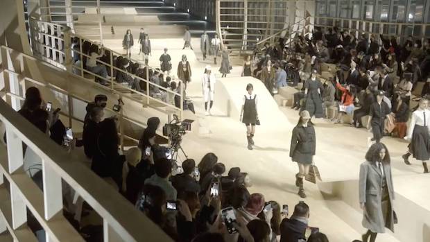 ‘จีซู BLACPINK - นัมจูฮยอก’!! นำทัพซุปตาร์ชมโชว์ Dior ครั้งแรกในเกาหลี (มีคลิป) ‘จีซู BLACPINK - นัมจูฮยอก’!! นำทัพซุปตาร์ชมโชว์ Dior ครั้งแรกในเกาหลี (มีคลิป)