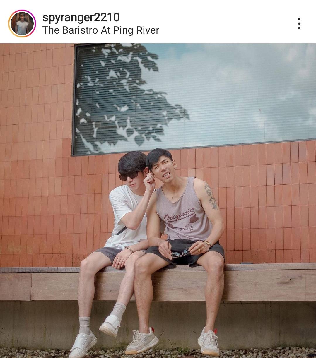 กอล์ฟ ภักดีวิจิตร เปิดใจหลังเปิดตัวคบ สปาย อายุห่าง20ปีแต่ไม่เป็นปัญหา กอล์ฟ ภักดีวิจิตร เปิดใจหลังเปิดตัวคบ สปาย อายุห่าง20ปีแต่ไม่เป็นปัญหา