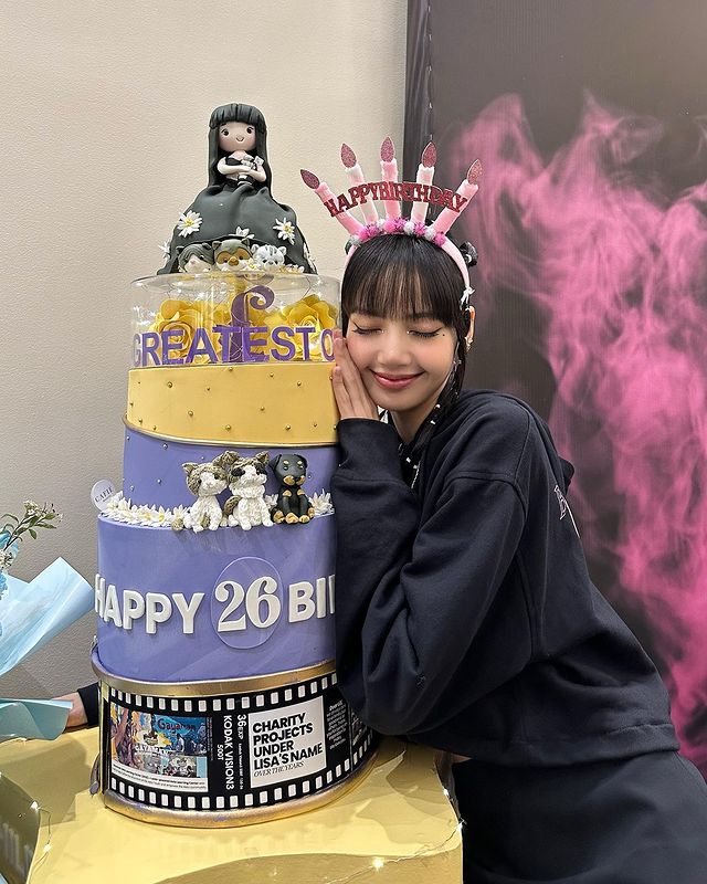'ลิซ่า' ฉายเดี่ยวเยือนไทยแบบเงียบๆ คาดมาฉลองวันเกิดกับครอบครัว!! 'ลิซ่า' ฉายเดี่ยวเยือนไทยแบบเงียบๆ คาดมาฉลองวันเกิดกับครอบครัว!!