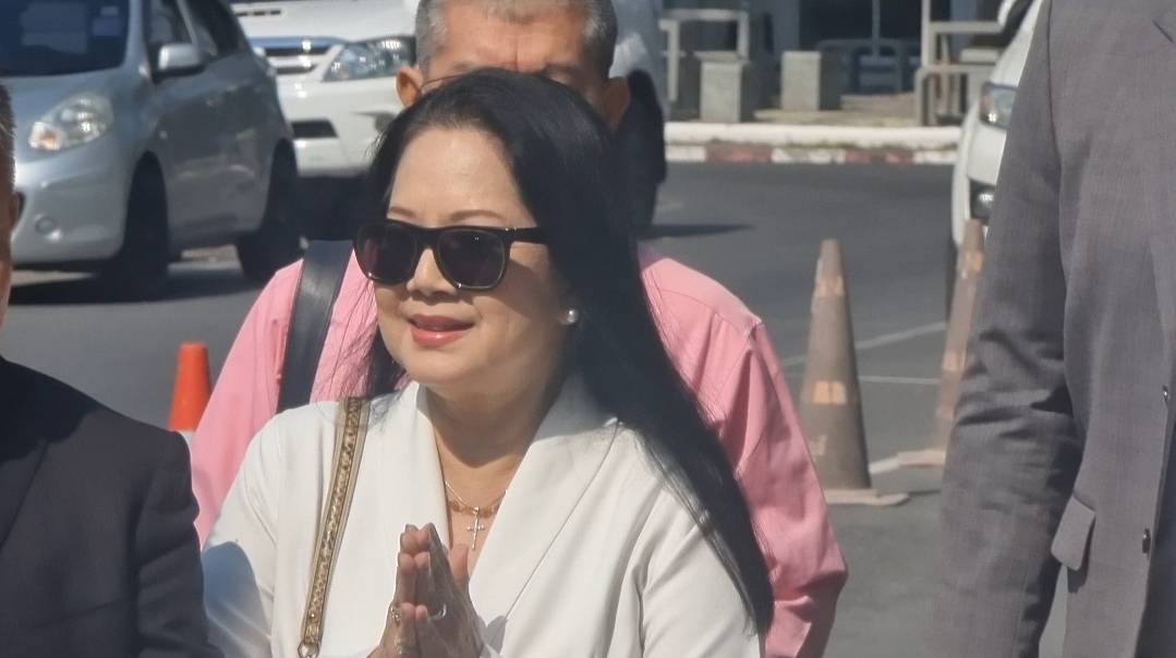 แม่ภนิดา และ 6 คนบนเรือ มาศาลได้นัดพร้อมคู่ความที่เกี่ยวข้องมาศาลเพื่อสอบถามถึงพยานหลักฐาน แม่ภนิดา และ 6 คนบนเรือ มาศาลได้นัดพร้อมคู่ความที่เกี่ยวข้องมาศาลเพื่อสอบถามถึงพยานหลักฐาน