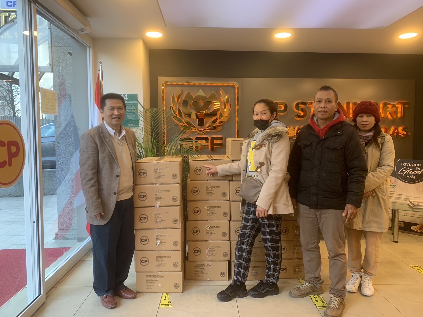 CP ตุรกี มอบอาหารจากใจ ช่วยคนไทยฝ่าวิกฤตเหตุแผ่นดินไหว CP ตุรกี มอบอาหารจากใจ ช่วยคนไทยฝ่าวิกฤตเหตุแผ่นดินไหว