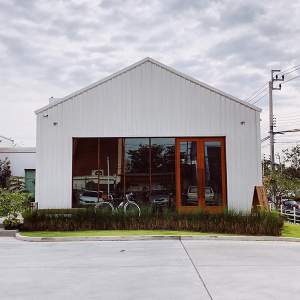 10 คาเฟ่แถวราชพฤกษ์ ร้านเด็ดถ่ายรูปสวย ห้ามพลาดไปเช็กอิน