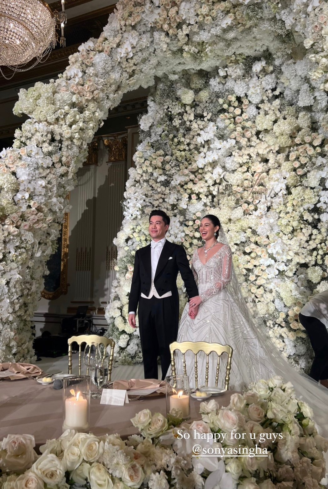 แคท ซอนญ่า ควงแฟนหนุ่มนักธุรกิจ เข้าพิธีวิวาห์สุดอลังการ แคท ซอนญ่า ควงแฟนหนุ่มนักธุรกิจ เข้าพิธีวิวาห์สุดอลังการ