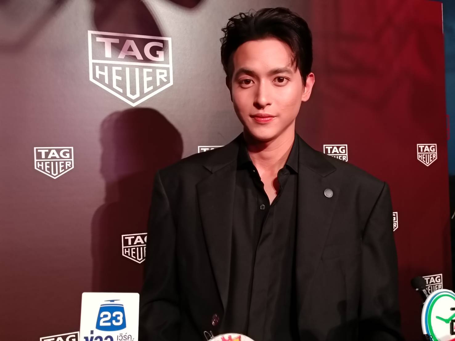 “เจมส์ จิรายุ” เผยความหวาน ฉลองวันเกิดแฟนสาวสุดเรียบง่าย    