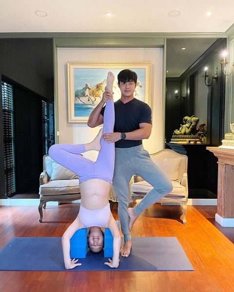 เปิดภาพ คนดัง ว่าที่คุณแม่ กับการออกกำลังกาย เปิดภาพ คนดัง ว่าที่คุณแม่ กับการออกกำลังกาย