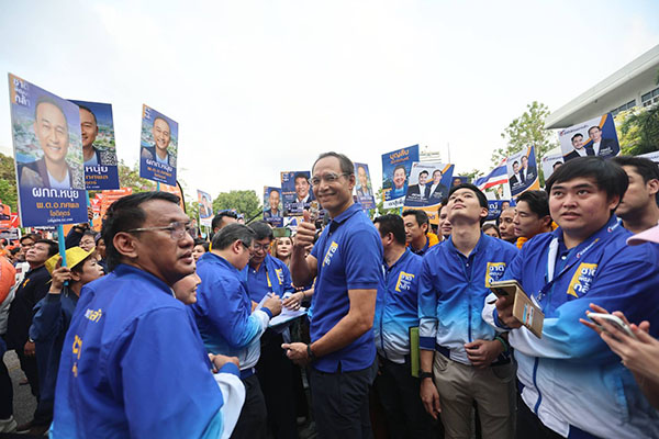 เลือกตั้ง 2566 ประมวลภาพแกนนำพรรคการเมืองนำทีมสมัครส.ส.เขตกทม. เลือกตั้ง 2566 ประมวลภาพแกนนำพรรคการเมืองนำทีมสมัครส.ส.เขตกทม.