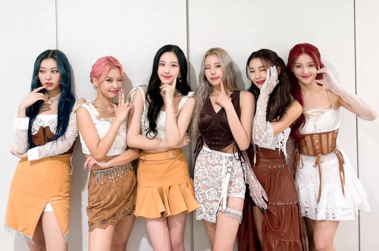สุดใจหาย!! วง MOMOLAND ปิดฉาก7ปีกับค่ายปลุกปั้น คาดเดินหน้าเป็นศิลปินเดี่ยว สุดใจหาย!! วง MOMOLAND ปิดฉาก7ปีกับค่ายปลุกปั้น คาดเดินหน้าเป็นศิลปินเดี่ยว