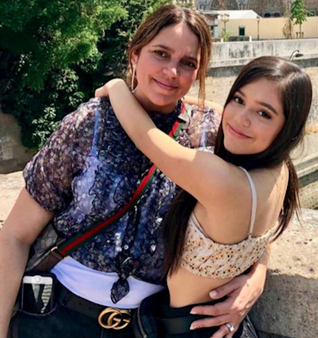 ตัวมัมมาเอง!! คุณแม่ของ ‘เจนน่า ออร์เตก้า’ รัวโพสต์เตือนสติลูกสาวเรื่องสูบบุหรี่ ตัวมัมมาเอง!! คุณแม่ของ ‘เจนน่า ออร์เตก้า’ รัวโพสต์เตือนสติลูกสาวเรื่องสูบบุหรี่