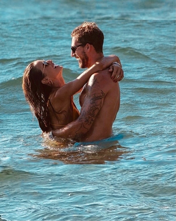 5 WAGs แสนฮอต!! รู้จัก 5 สาวคนรู้ใจนักเตะตัวท็อปแห่งศึก EURO 2020 5 WAGs แสนฮอต!! รู้จัก 5 สาวคนรู้ใจนักเตะตัวท็อปแห่งศึก EURO 2020