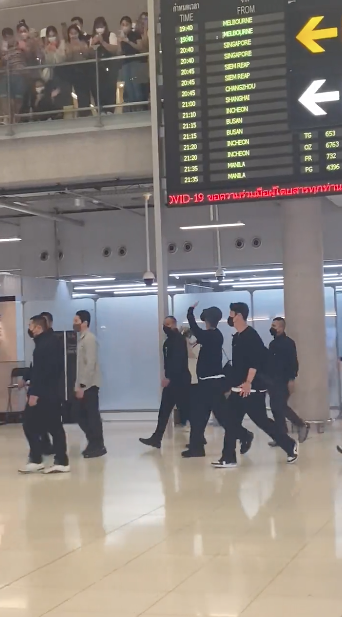ถึงไทยแล้ว!! 'ชาอึนอู' หล่อใสทะลุแมสก์ พร้อมเปิดตัวพรีเซนเตอร์สินค้าไทย ถึงไทยแล้ว!! 'ชาอึนอู' หล่อใสทะลุแมสก์ พร้อมเปิดตัวพรีเซนเตอร์สินค้าไทย
