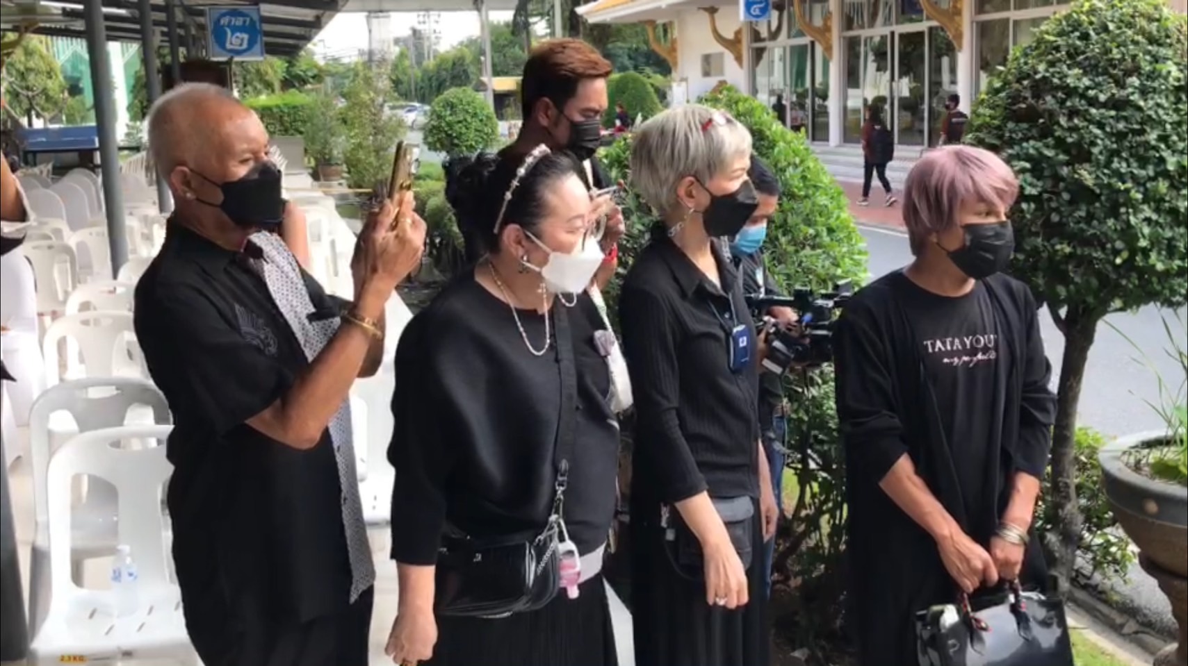 ร่วมไว้อาลัย พิธีรดน้ำศพ ลินดา ค้าธัญเจริญ ด้าน ตุ๊ก เดือนเต็ม เล่านาทีการสูญเสีย ร่วมไว้อาลัย พิธีรดน้ำศพ ลินดา ค้าธัญเจริญ ด้าน ตุ๊ก เดือนเต็ม เล่านาทีการสูญเสีย