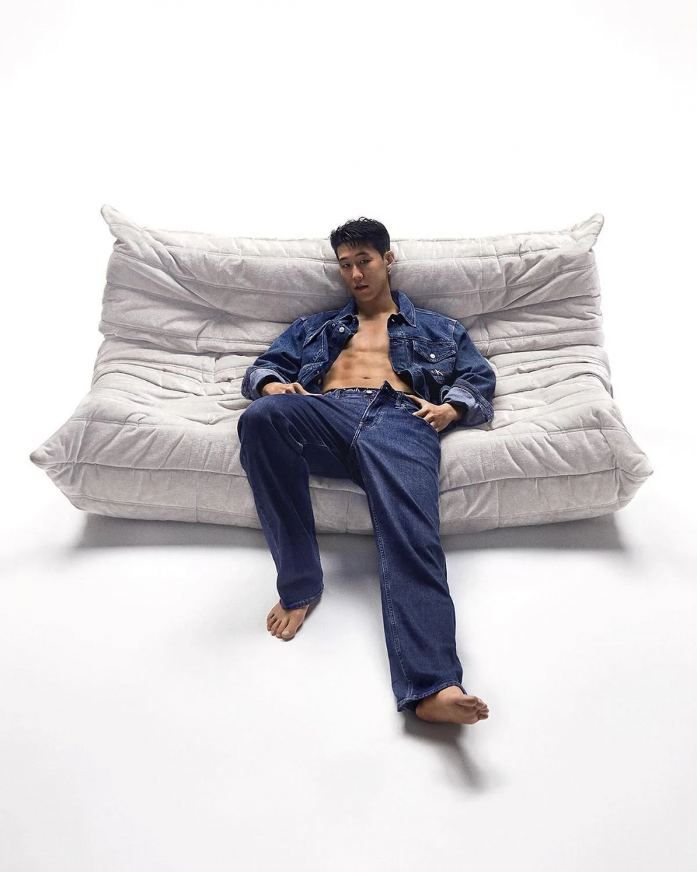 เมากล้ามไม่ไหว!! ‘ซนฮึงมิน’ ในแคมเปญต้อนรับวาเลนไทน์กับ Calvin Klein