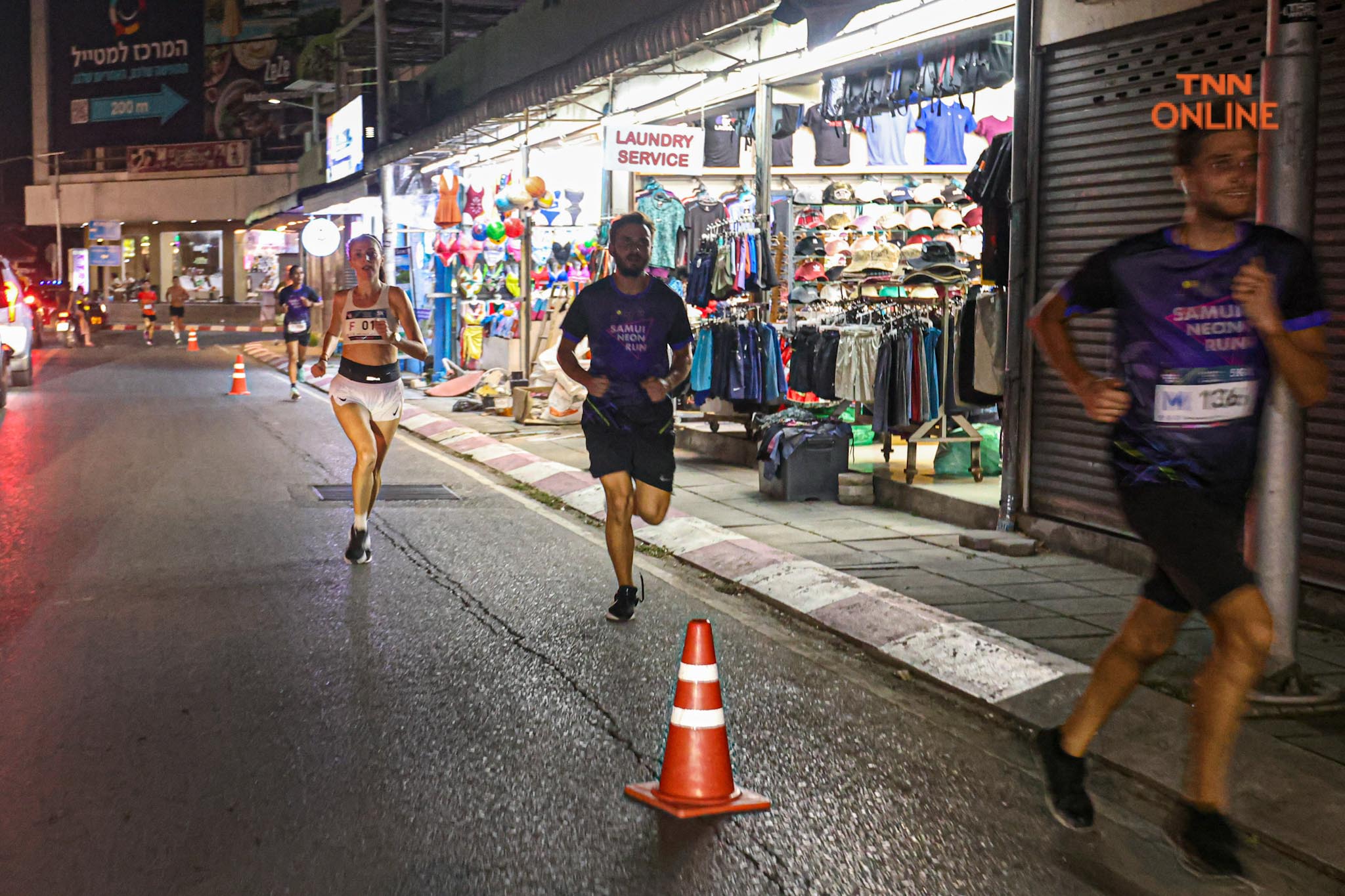 Samui Neon Run 2023 นักวิ่งทั่วประเทศเดินทางร่วมงานกว่า 500 คน