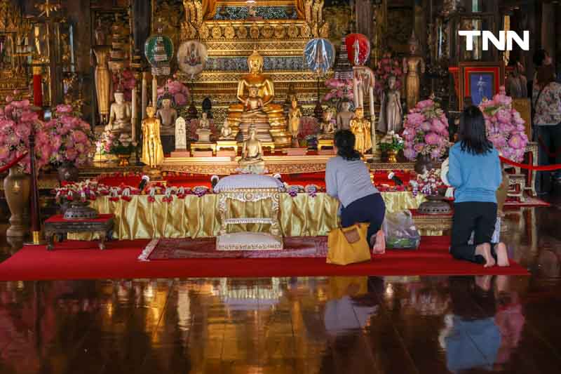 ไหว้พระขอพรในโอกาสขึ้นปีใหม่ สักการะพระพุทธรูป นบพระปฏิมา 9 นครามหามงคล 2568 ไหว้พระขอพรในโอกาสขึ้นปีใหม่ สักการะพระพุทธรูป นบพระปฏิมา 9 นครามหามงคล 2568