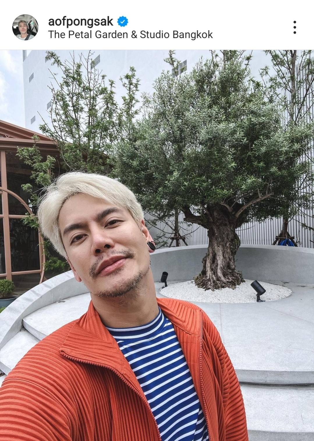หรือจะใช่ หนุ่มคนใหม่ของ อ๊อฟ ปองศักดิ์ 