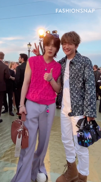 ซุปตาร์โลกเพียบๆ!! 'บียอนเซ่-ริฮานน่า-ซงจุงกิ-ยูตะ-แบมแบม' ร่วมชมแฟชั่นโชว์ที่ปารีส