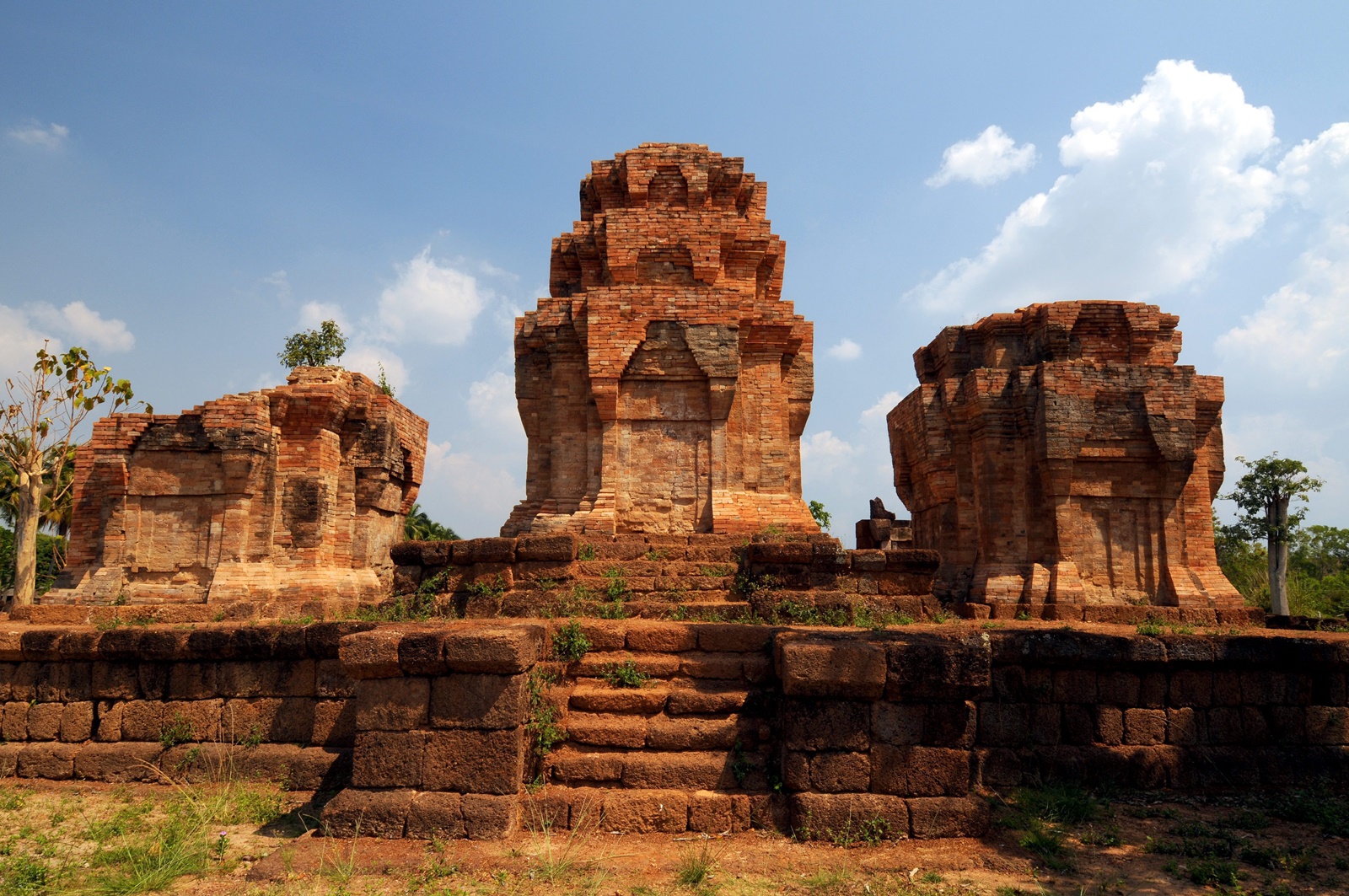 9 ที่เที่ยวบุรีรัมย์ 2565 เมืองปราสาทหิน ถิ่นภูเขาไฟ 9 ที่เที่ยวบุรีรัมย์ 2565 เมืองปราสาทหิน ถิ่นภูเขาไฟ