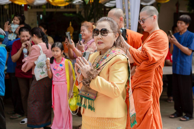 อลังการ! 7 ช้างแห่กฐินวัดสกุณาวาส สมทบทุนสร้างหลวงพ่อโตโคตรมะ อลังการ! 7 ช้างแห่กฐินวัดสกุณาวาส สมทบทุนสร้างหลวงพ่อโตโคตรมะ