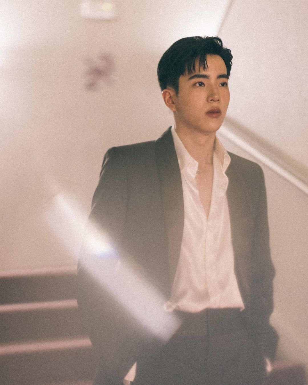เปิดวาร์ป นนกุล หนุ่มหน้าใส มีคลิปเดินคุย ถือผ้าคลุมไหล่ให้ แอฟ ทักษอร