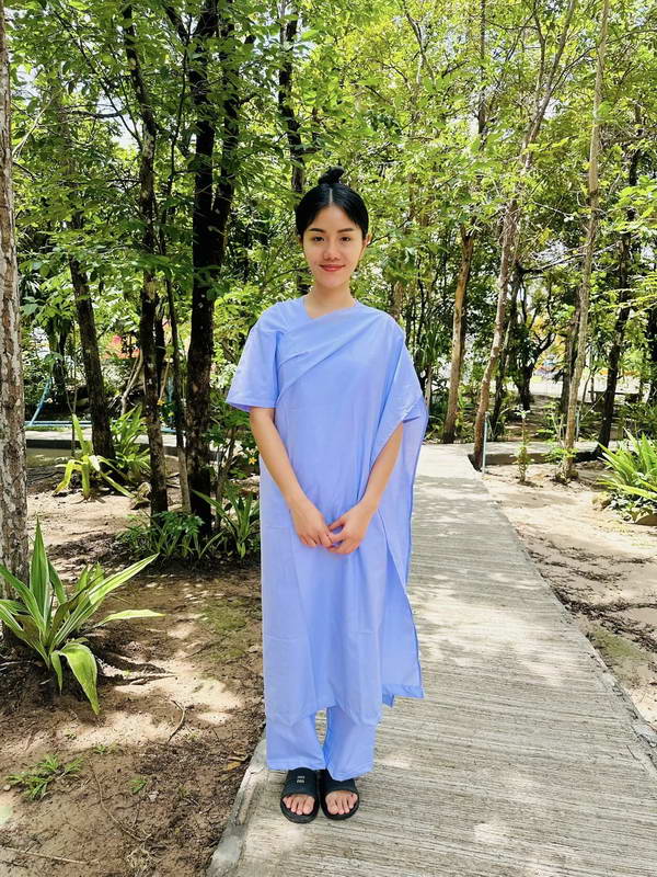 แพรวพราว อดีตภรรยา ผู้ใหญ่บ้านฟินแลนด์ ขอพักทางโลก นุ่งขาวเข้าวัดปฏิบัติธรรม