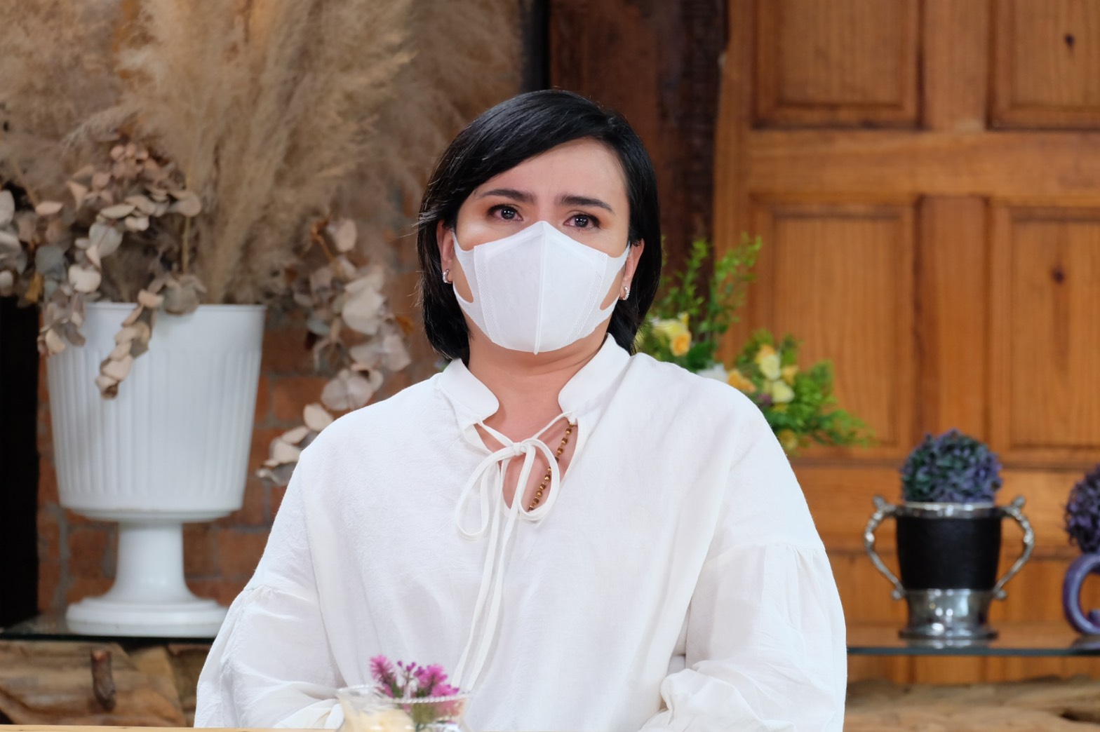 ปาน ธนพร พ้อช่วงโควิด-19 ไม่มีงานร้องเพลง ดูแลแม่ป่วยติดเตียง 17 ปี เสียค่ารักษากว่า 10 ล้าน 