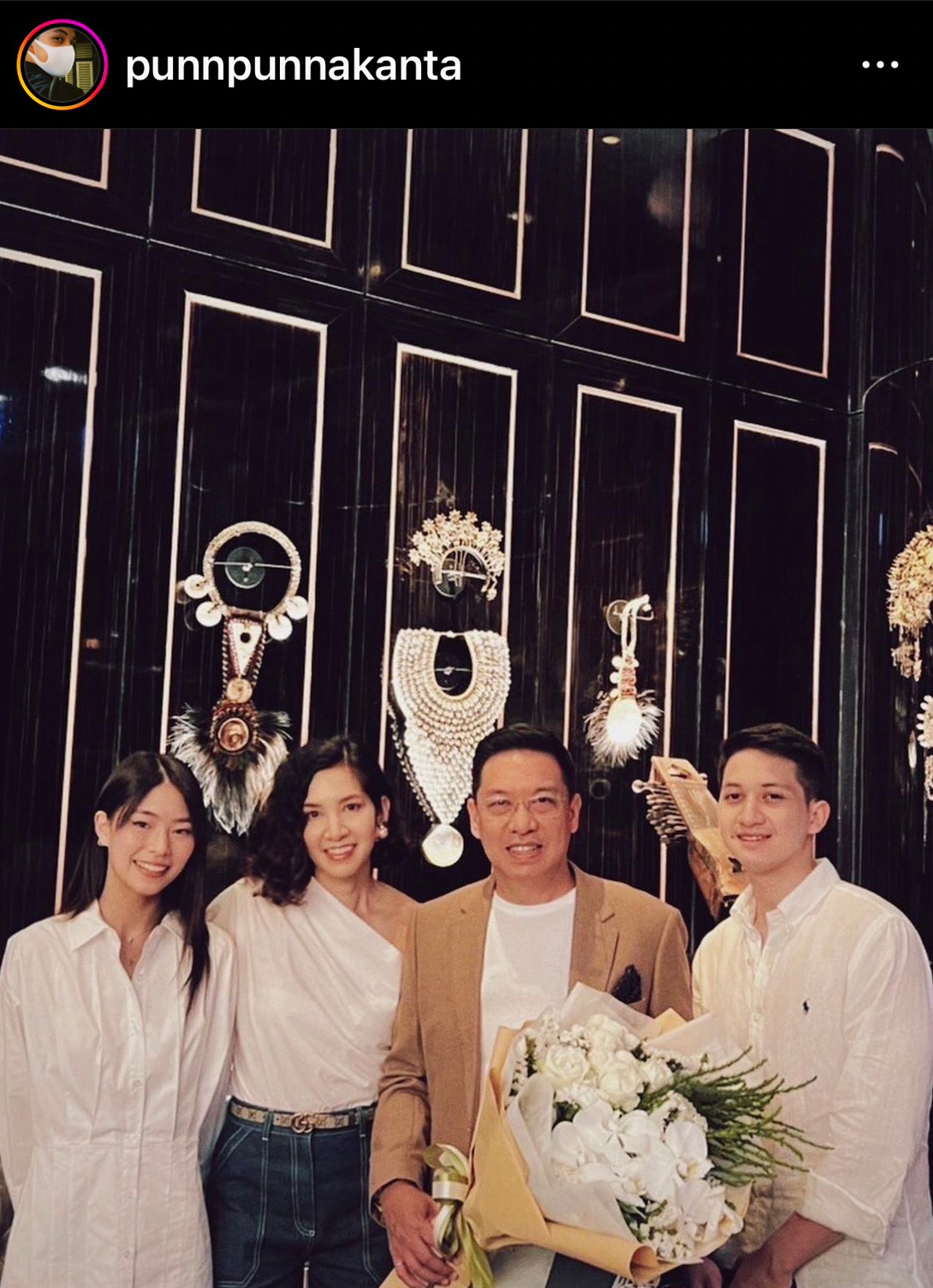 สาวๆ อกหักหนักมาก! ปุณณ์ ลูกชาย นุสบา เปิดตัวแฟนสาวในวันเกิด สาวๆ อกหักหนักมาก! ปุณณ์ ลูกชาย นุสบา เปิดตัวแฟนสาวในวันเกิด