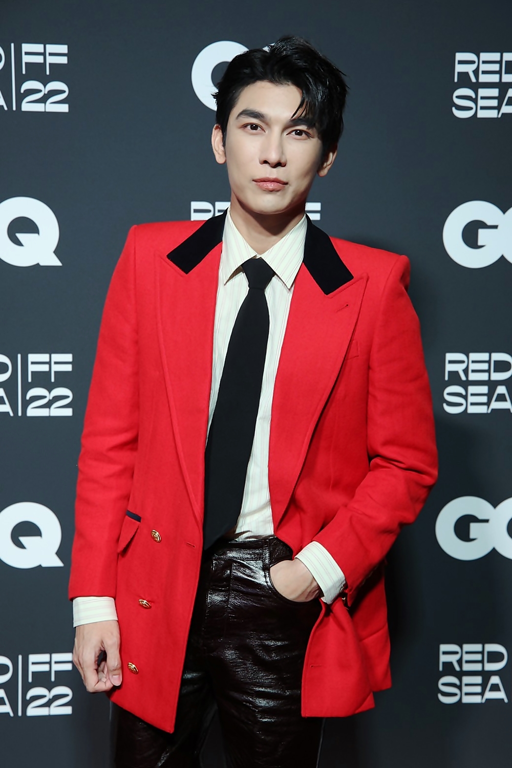 มิว ศุภศิษฎ์ ฮอตเกินต้านในงาน GQ Dinner เทศกาลหนังที่ซาอุดีอาระเบีย 