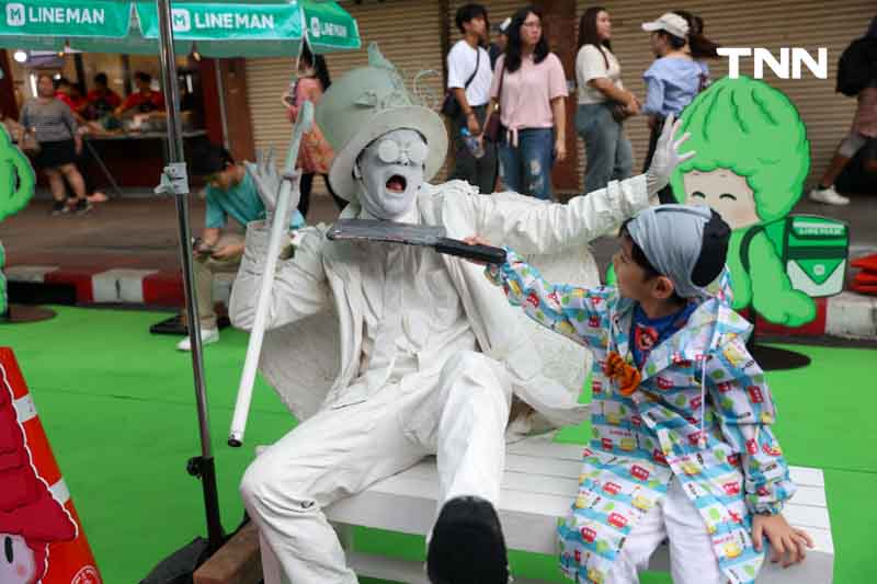 กทม. ชวนลดใช้รถ เพ้นท์สีถนนบรรทัดทองเพิ่มพื้นที่คนเดิน ในงาน Bangkok Car Free 2024 กทม. ชวนลดใช้รถ เพ้นท์สีถนนบรรทัดทองเพิ่มพื้นที่คนเดิน ในงาน Bangkok Car Free 2024