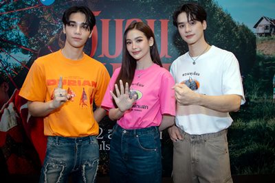 “วิมานหนาม” ทะยานสู่รายได้ 150 ล้านบาท เตรียมเดินทางสู่ตลาดโลก “วิมานหนาม” ทะยานสู่รายได้ 150 ล้านบาท เตรียมเดินทางสู่ตลาดโลก