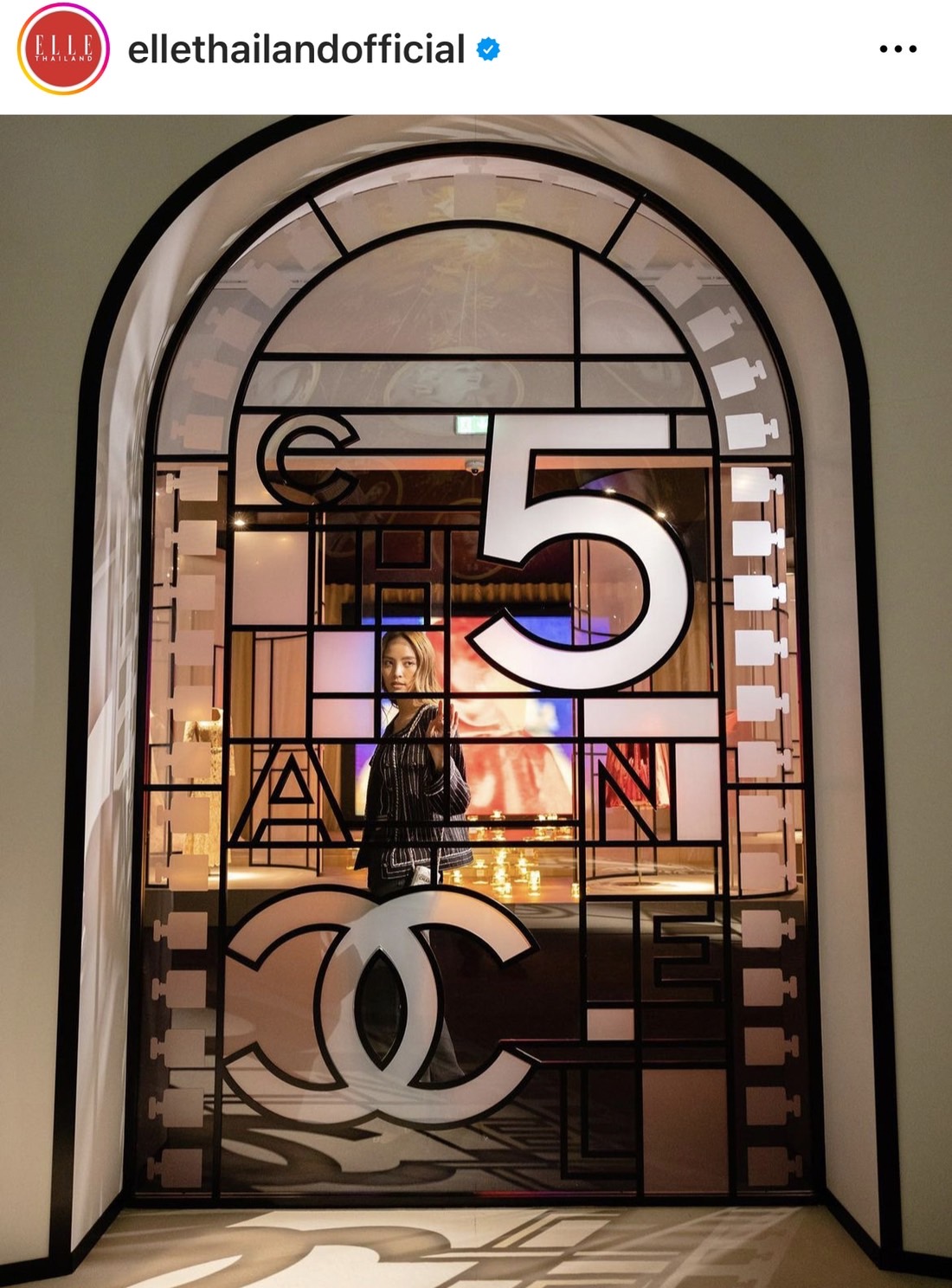 “ณิชา” ลัดฟ้าร่วมงานนิทรรศการแบรนด์ “Chanel” ที่ปารีส 