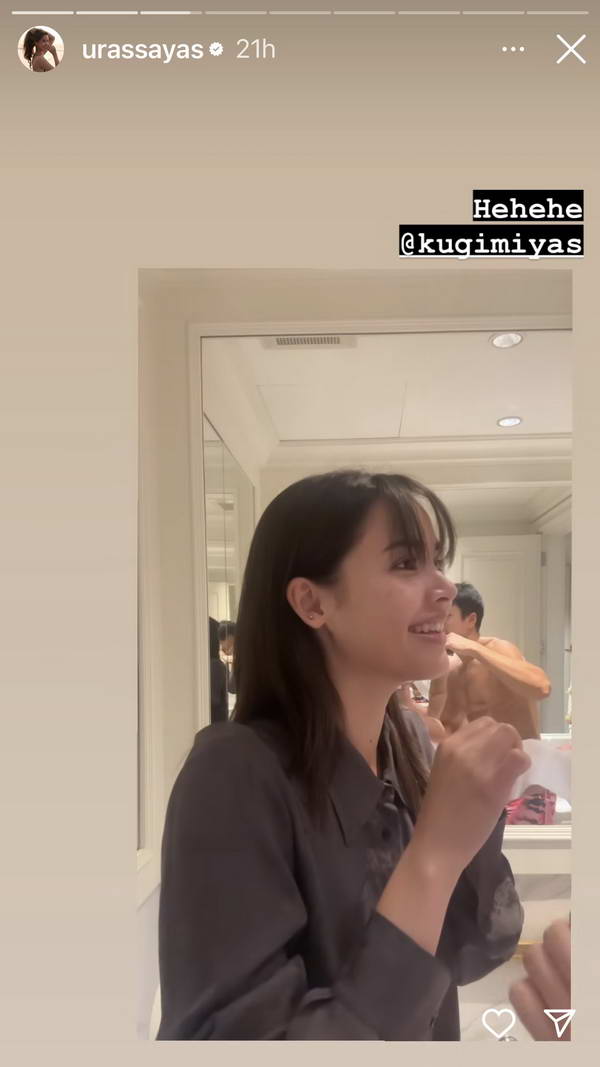 ญาญ่า อวดซีนหวานแบบสุดแซ่บ แต่แฟนแห่ซูมเงา ณเดชน์ ในกระจก ญาญ่า อวดซีนหวานแบบสุดแซ่บ แต่แฟนแห่ซูมเงา ณเดชน์ ในกระจก