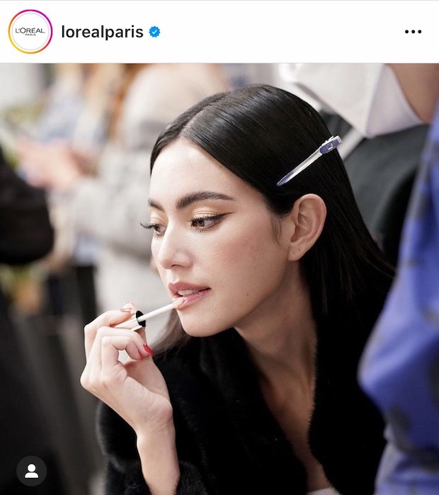 เดินสับบนรันเวย์โลก!! ‘ใหม่ ดาวิกา’ เดินแบบประชันดารานางแบบโลกที่ปารีส เดินสับบนรันเวย์โลก!! ‘ใหม่ ดาวิกา’ เดินแบบประชันดารานางแบบโลกที่ปารีส