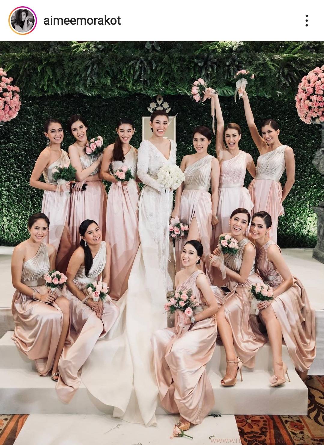 เอมมี่ มรกต โพสต์หวานย้อนโมเมนต์วันแต่งงานเมื่อ 7 ปีที่แล้ว เอมมี่ มรกต โพสต์หวานย้อนโมเมนต์วันแต่งงานเมื่อ 7 ปีที่แล้ว