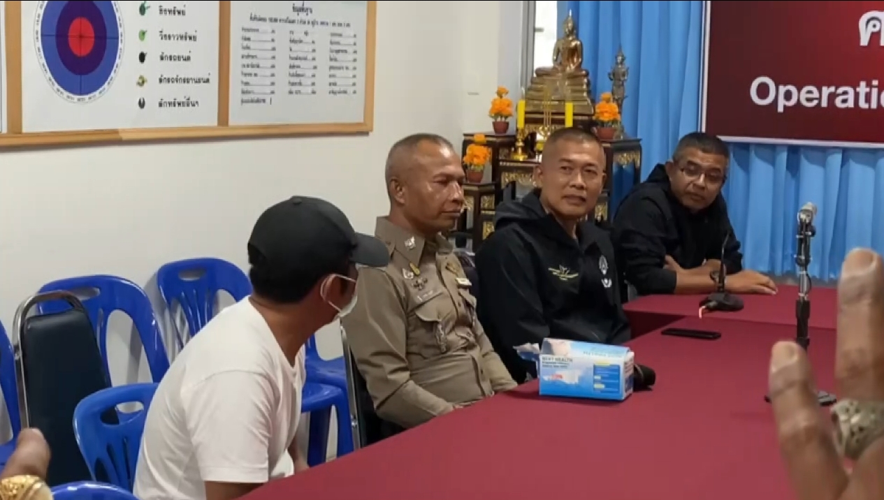 ผู้ว่าฯ เมืองคอน ประกาศสงครามยาเสพติด ติดป้ายแจ้งเบาะแสผู้ค้ารอบเมือง ผู้ว่าฯ เมืองคอน ประกาศสงครามยาเสพติด ติดป้ายแจ้งเบาะแสผู้ค้ารอบเมือง