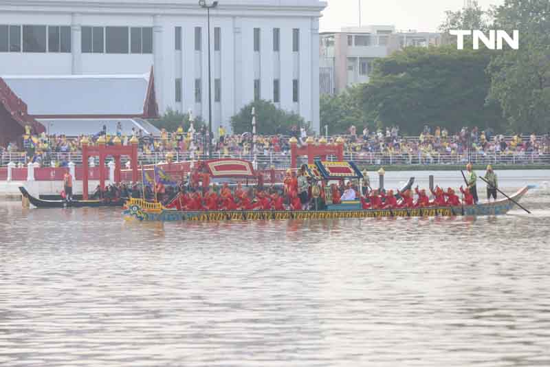 ซ้อมใหญ่เสมือนจริงครั้งแรก ขบวนพยุหยาตราทางชลมารค ในพระราชพิธีเสด็จพระราชดำเนินถวายผ้าพระกฐิน ณ วัดอรุณราชวรารามราชวรวิหาร ซ้อมใหญ่เสมือนจริงครั้งแรก ขบวนพยุหยาตราทางชลมารค ในพระราชพิธีเสด็จพระราชดำเนินถวายผ้าพระกฐิน ณ วัดอรุณราชวรารามราชวรวิหาร