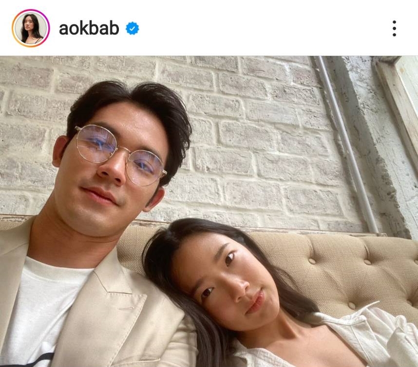 คู่จิ้นหรือคู่จริง ออกแบบ ยิ้มแก้มแตก หลังถูกถามถึง ป๊อบ ธัชทร คู่จิ้นหรือคู่จริง ออกแบบ ยิ้มแก้มแตก หลังถูกถามถึง ป๊อบ ธัชทร