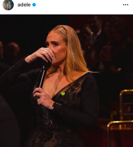 ชัดเจน Adele ปกป้อง LGBTQ+ กลางเวทีคอนเสิร์ต หลังแฟนเพลงตะโกน เดือนไพรด์มันห่วย