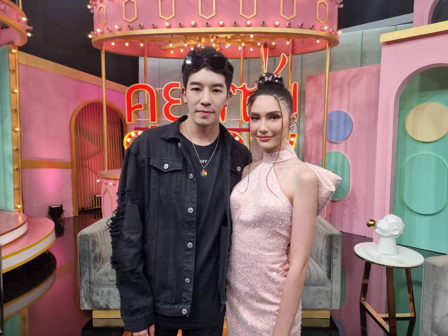 จดทะเบียนสมรสแล้ว ซาร่า คาซิงกินี ด้านแฟนหนุ่ม แดเรอร์ พร้อมเคลียร์ตัวเองกับดคี Forex 3D จดทะเบียนสมรสแล้ว ซาร่า คาซิงกินี ด้านแฟนหนุ่ม แดเรอร์ พร้อมเคลียร์ตัวเองกับดคี Forex 3D