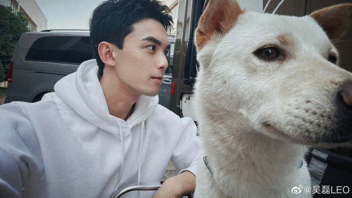 “อู๋เหล่ย” ร้องไห้หูแดงในซีรีส์ใหม่จนกลายเป็นเทรนด์เสิร์ช Weibo “อู๋เหล่ย” ร้องไห้หูแดงในซีรีส์ใหม่จนกลายเป็นเทรนด์เสิร์ช Weibo