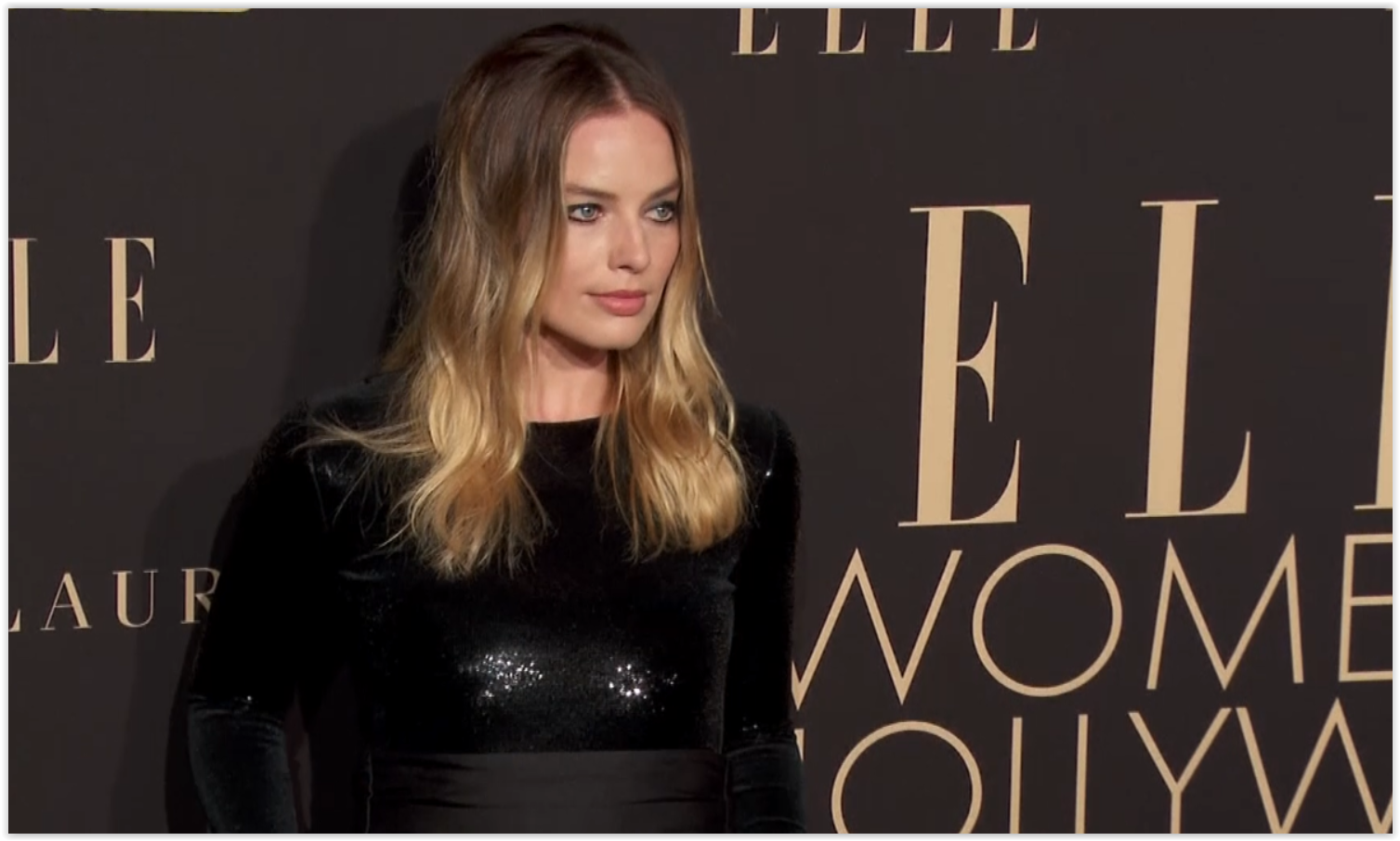 เกิดอะไรขึ้น!!?  “Margot Robbie” ร้องไห้ออกจากบ้าน  “Cara Delevingne” 