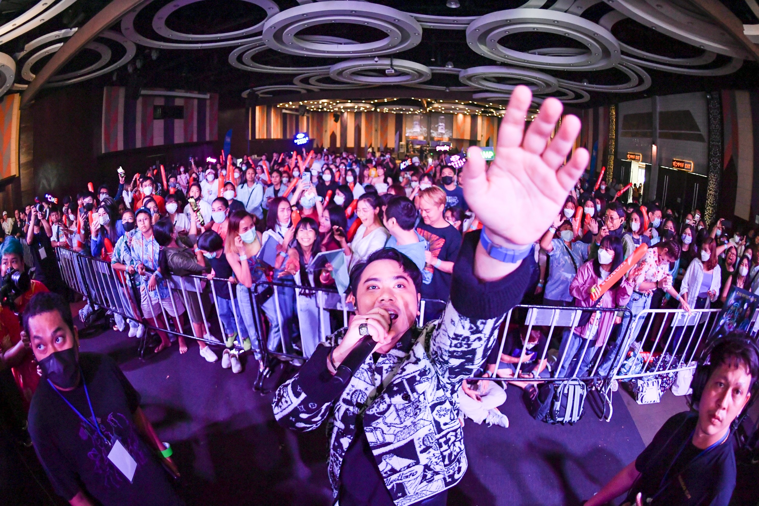 Acme-DoubleDeep จัดเต็มแสดงโชว์ใน BANGSAEN MUSIC FESTIVAL Acme-DoubleDeep จัดเต็มแสดงโชว์ใน BANGSAEN MUSIC FESTIVAL