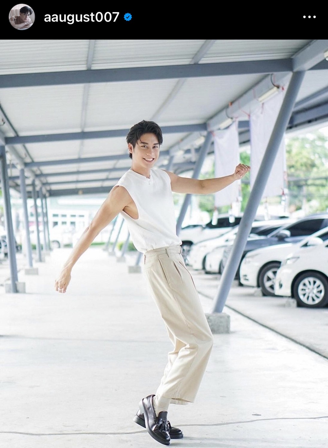 “ออกัส วชิรวิชญ์” แฮปปี้ รวมตัวแฟนคลับในวันเกิดอายุครบ 27 ปี “ออกัส วชิรวิชญ์” แฮปปี้ รวมตัวแฟนคลับในวันเกิดอายุครบ 27 ปี