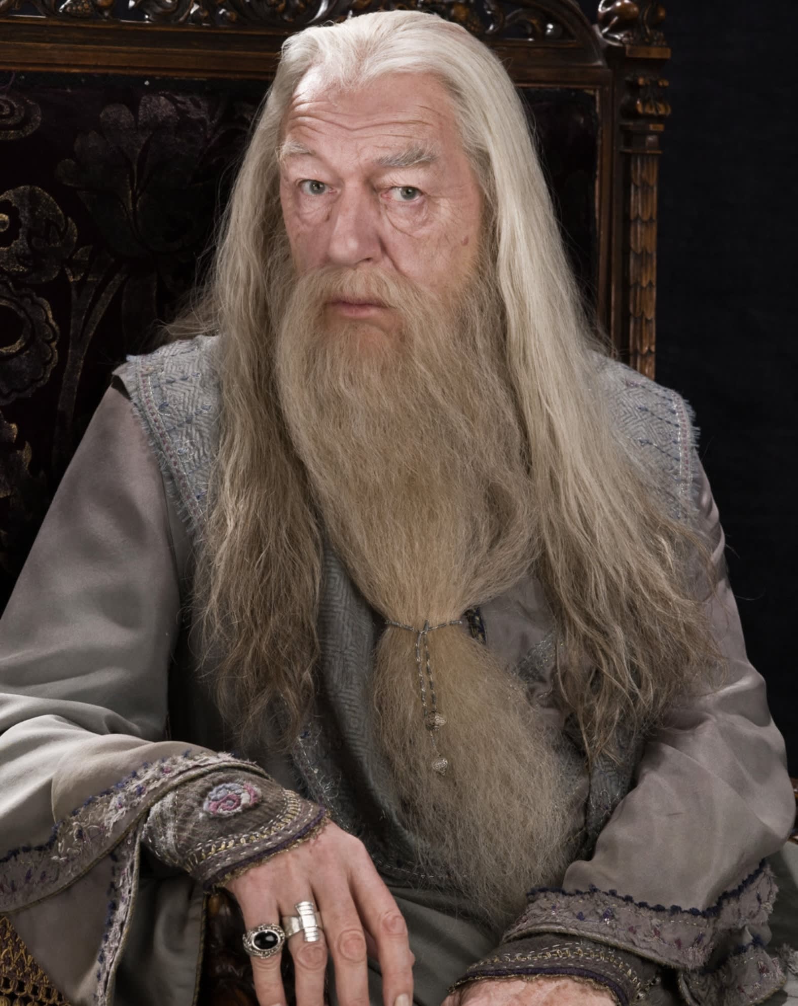 โลกอาลัย!! ‘ไมเคิล แกมบอน’ ผู้สวมบท ‘ดัมเบิลดอร์’ หนัง Harry Potter เสียชีวิต วัย 82 ปี โลกอาลัย!! ‘ไมเคิล แกมบอน’ ผู้สวมบท ‘ดัมเบิลดอร์’ หนัง Harry Potter เสียชีวิต วัย 82 ปี