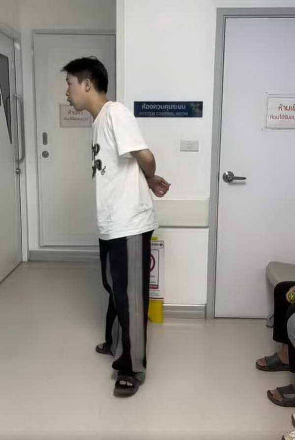ผญบ.ฟินแลนด์ สุดห่วงแดนเซอร์ในค่าย ขับรถชนสิบล้อพ่วง อาการสาหัส ต้องผ่าตัดสมอง ผญบ.ฟินแลนด์ สุดห่วงแดนเซอร์ในค่าย ขับรถชนสิบล้อพ่วง อาการสาหัส ต้องผ่าตัดสมอง