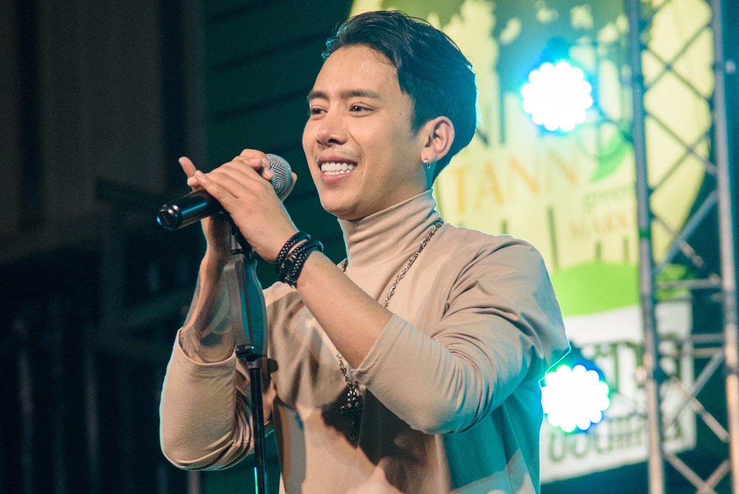 เบิ้ล ปทุมราช เจอแฟนคลับลวนลามจับเป้ากลางเวที ลั่น! จับได้แต่อย่าขยี้