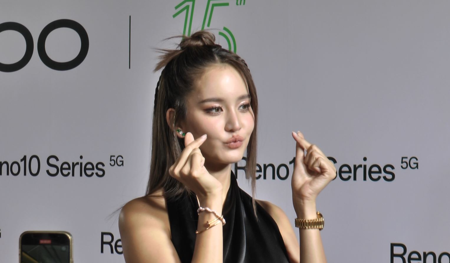 โบว์ เมลดา ไม่หวง อาเล็ก โชว์หุ่มเฟิร์ม ลั่น! รอบหน้าขอครึ่งล่าง 