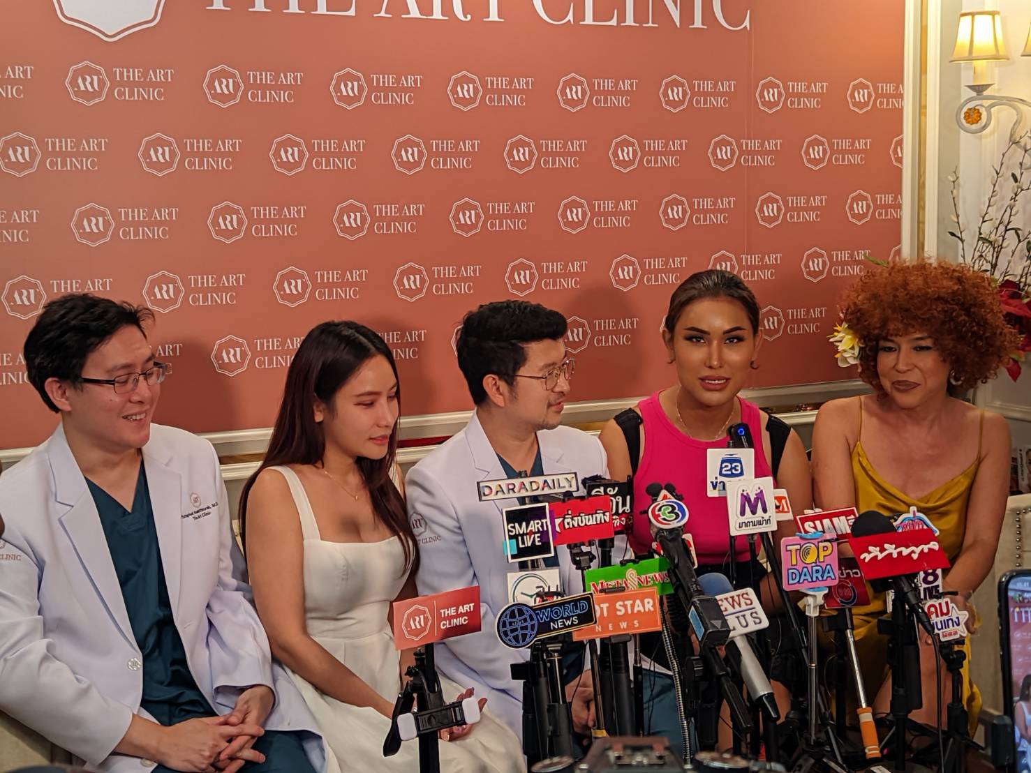 แอนนา ชี้แจงปมคลีนิกออกมาโพสต์ตามหาหลังทำหน้าแล้วติดต่อไม่ได้ แอนนา ชี้แจงปมคลีนิกออกมาโพสต์ตามหาหลังทำหน้าแล้วติดต่อไม่ได้
