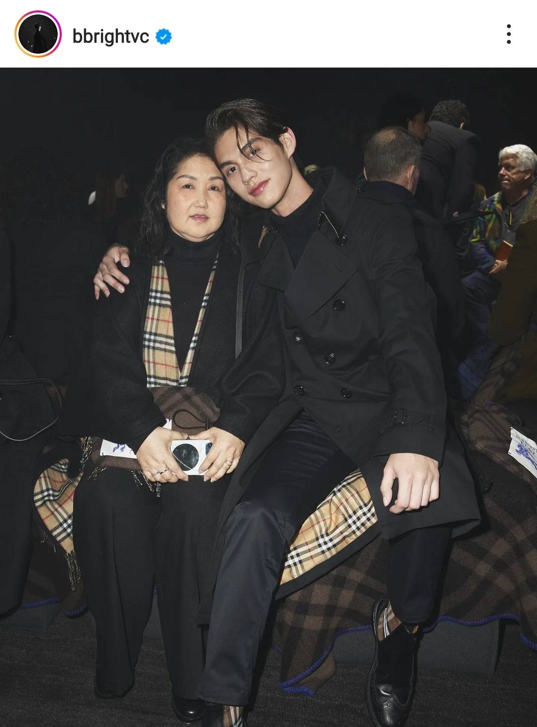ไบร์ท วชิรวิชญ์ เล่าโมเมนต์ร่วมงาน Burberry  แฮปปี้ ได้พาคุณแม่ไปเที่ยวด้วย 