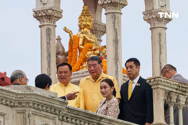 นายกฯ สักการะสิ่งศักดิ์สิทธิ์ ประจำทำเนียบ ก่อนลงพื้นที่เชียงรายช่วยน้ำท่วม นายกฯ สักการะสิ่งศักดิ์สิทธิ์ ประจำทำเนียบ ก่อนลงพื้นที่เชียงรายช่วยน้ำท่วม