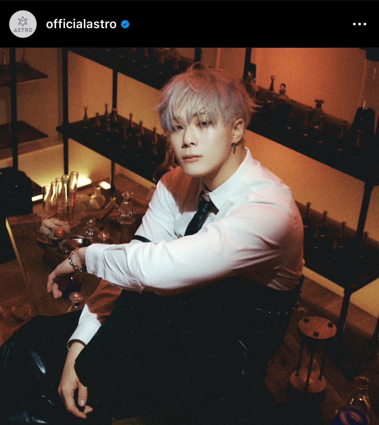 ดีเจนุ้ย โพสต์แสดงความเสียใจและร่วมไว้อาลัย มุนบิน ASTRO ดีเจนุ้ย โพสต์แสดงความเสียใจและร่วมไว้อาลัย มุนบิน ASTRO